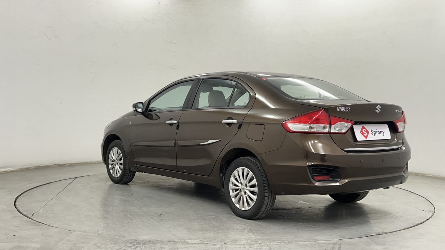 Used 2017 Maruti Suzuki Ciaz ZXi  AT Petrol Automatic exterior LEFT REAR CORNER VIEW