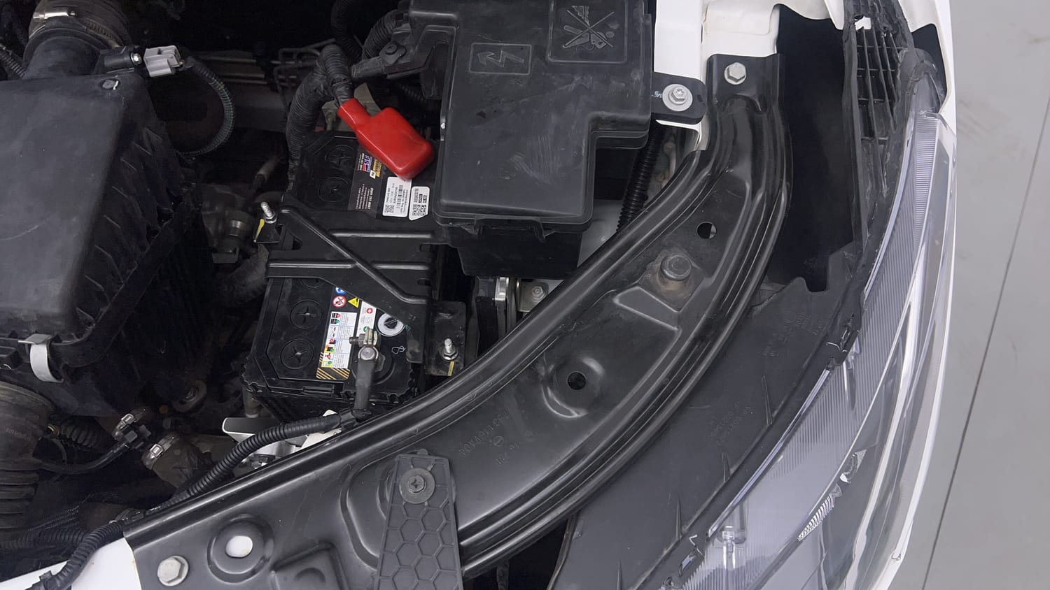 Used 2021 Nissan Magnite XL Turbo CVT Petrol Automatic engine ENGINE LEFT SIDE VIEW