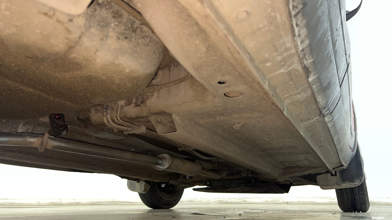 Used 2017 Datsun Redi-GO T (O) Petrol Manual extra REAR RIGHT UNDERBODY VIEW