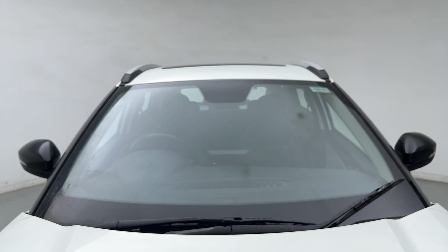 Used 2022 Tata Nexon XZ Plus Diesel (S) Diesel Manual exterior FRONT WINDSHIELD VIEW