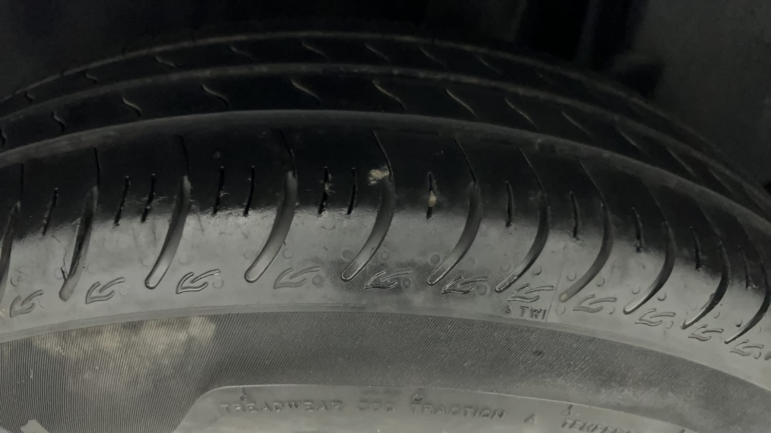 Used 2024 Maruti Suzuki Swift VXi (O) Petrol Manual tyres LEFT REAR TYRE TREAD VIEW