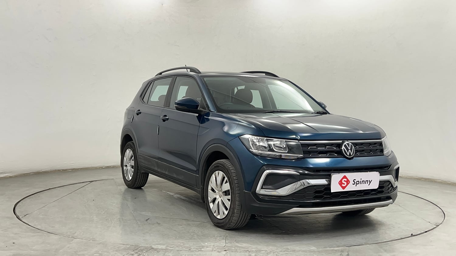 Used 2024 Volkswagen Taigun Comfortline 1.0 TSI MT Petrol Manual exterior RIGHT FRONT CORNER VIEW