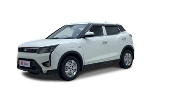 Used 2022 Mahindra XUV 300 W4 1.5 Diesel Diesel Manual Image