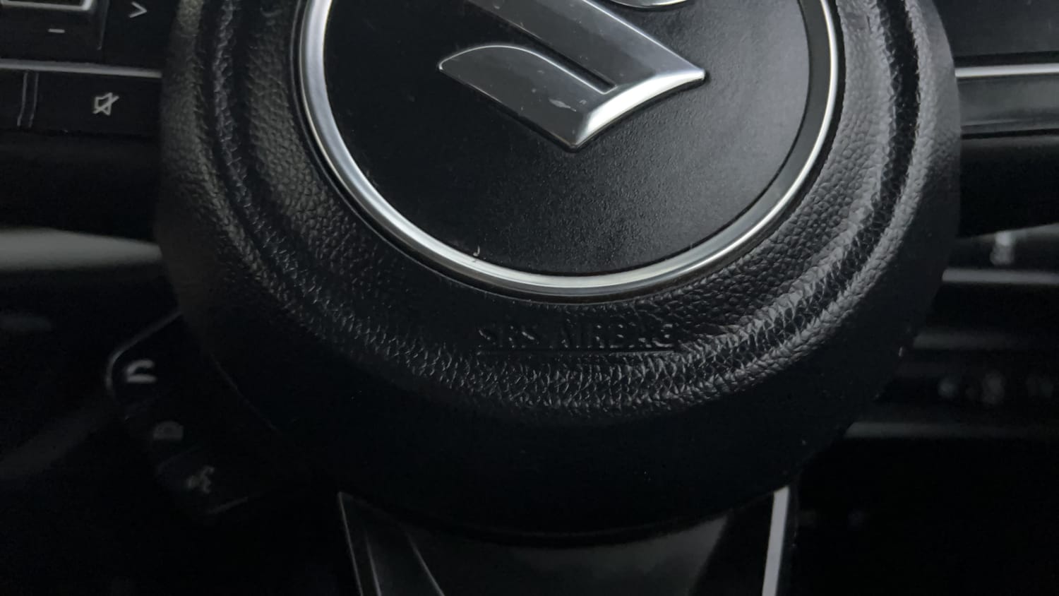 Used 2024 Maruti Suzuki Swift VXi (O) Petrol Manual top_features Airbags