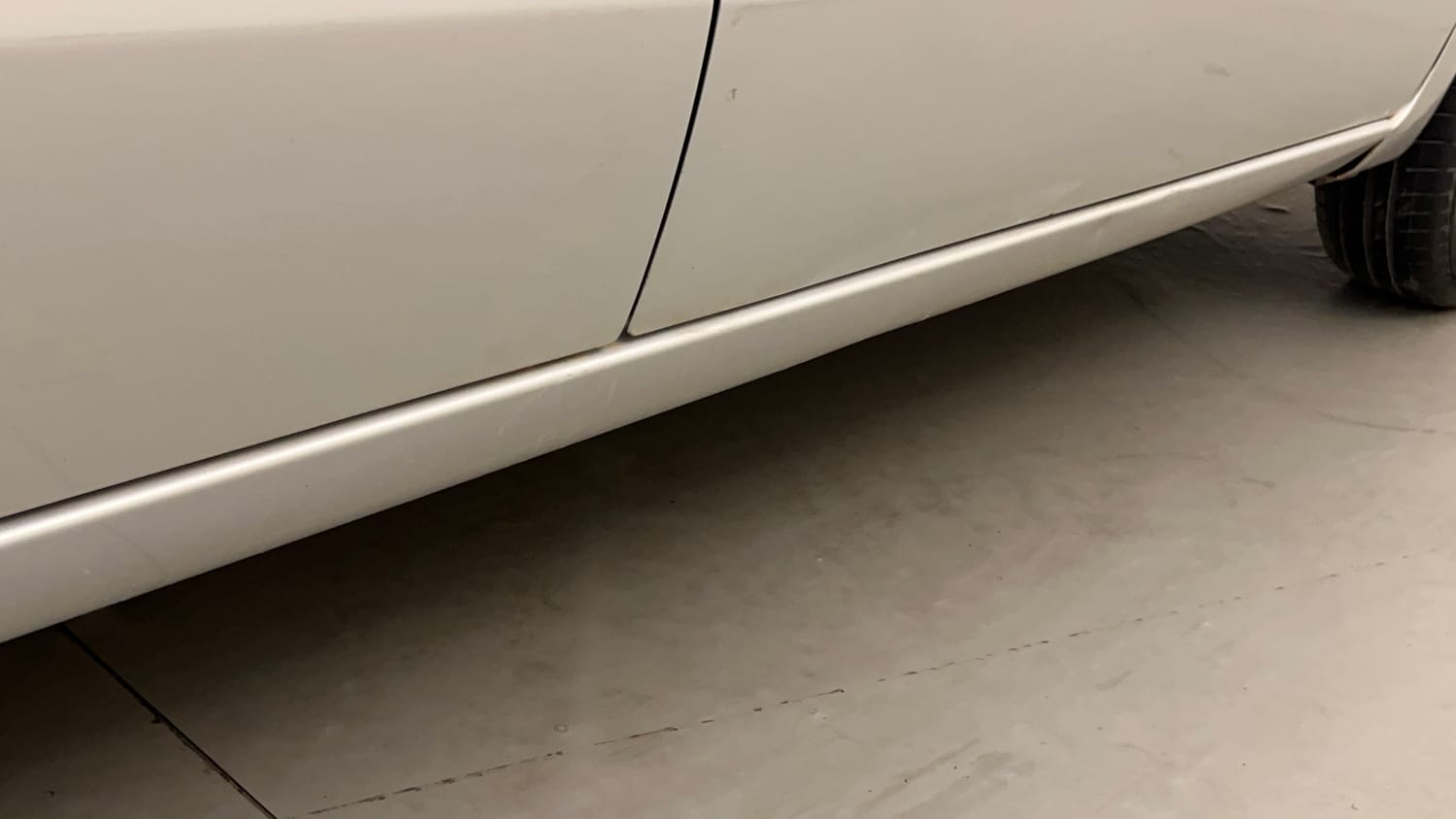 Used 2013 Maruti Suzuki Wagon R 1.0 VXi Petrol Manual dents MINOR DENT