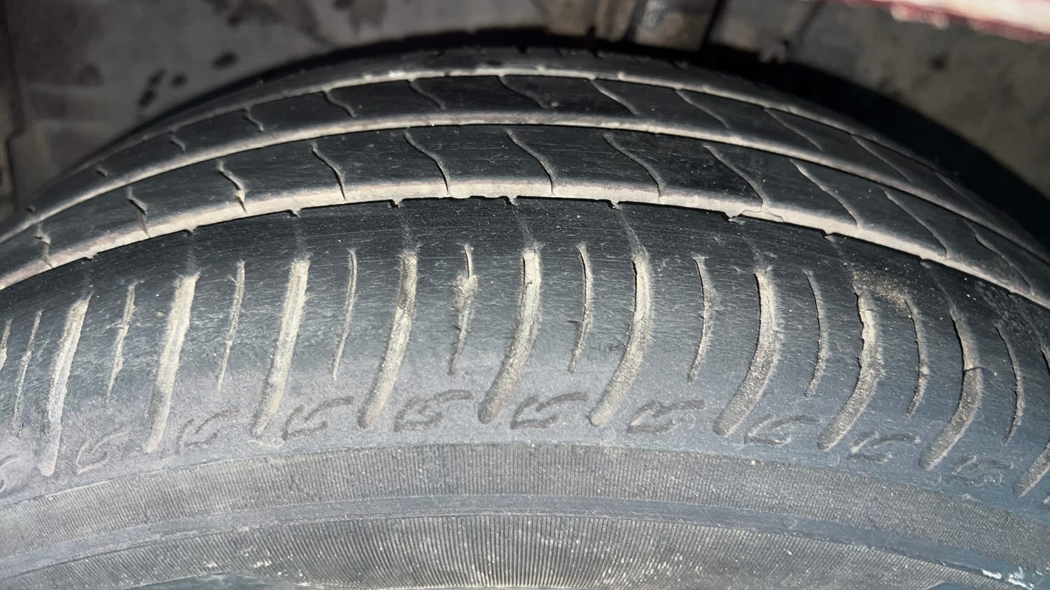 Used 2014 Honda Amaze 1.2 VX i-VTEC Petrol Manual tyres LEFT FRONT TYRE TREAD VIEW
