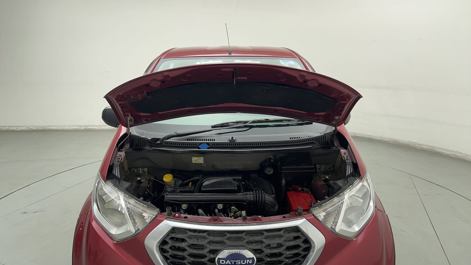 Used 2017 Datsun Redi-GO T (O) Petrol Manual engine ENGINE & BONNET OPEN FRONT VIEW