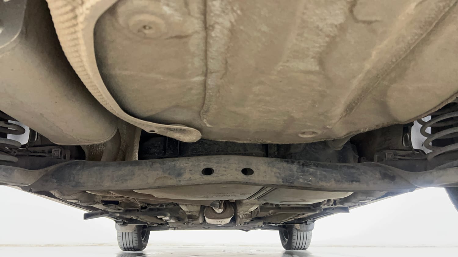 Used 2024 Volkswagen Taigun Comfortline 1.0 TSI MT Petrol Manual extra REAR UNDERBODY VIEW (TAKEN FROM REAR)