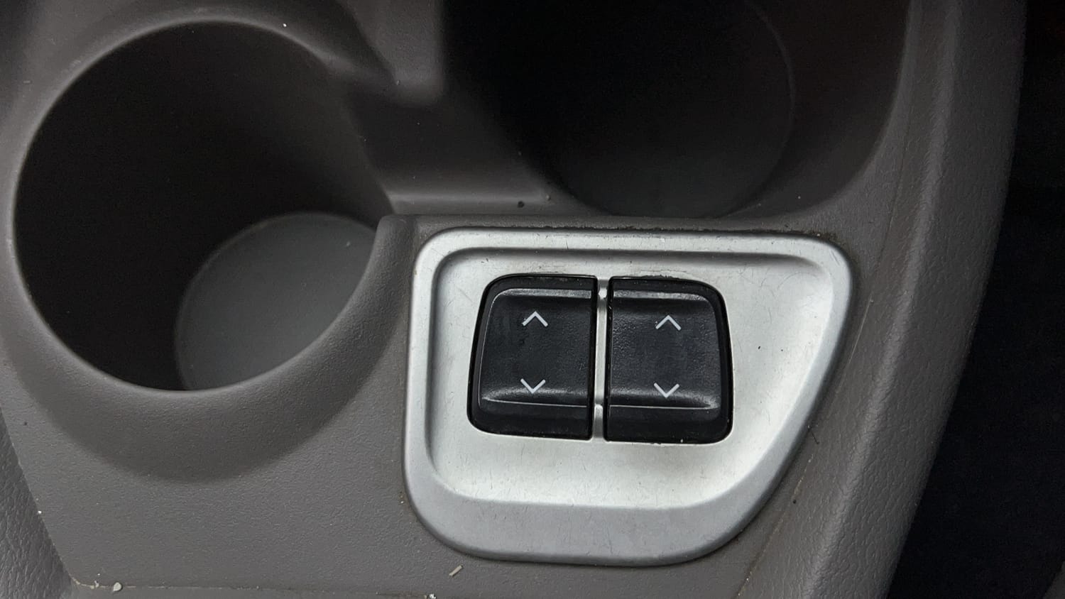 Used 2017 Datsun Redi-GO T (O) Petrol Manual top_features Power windows