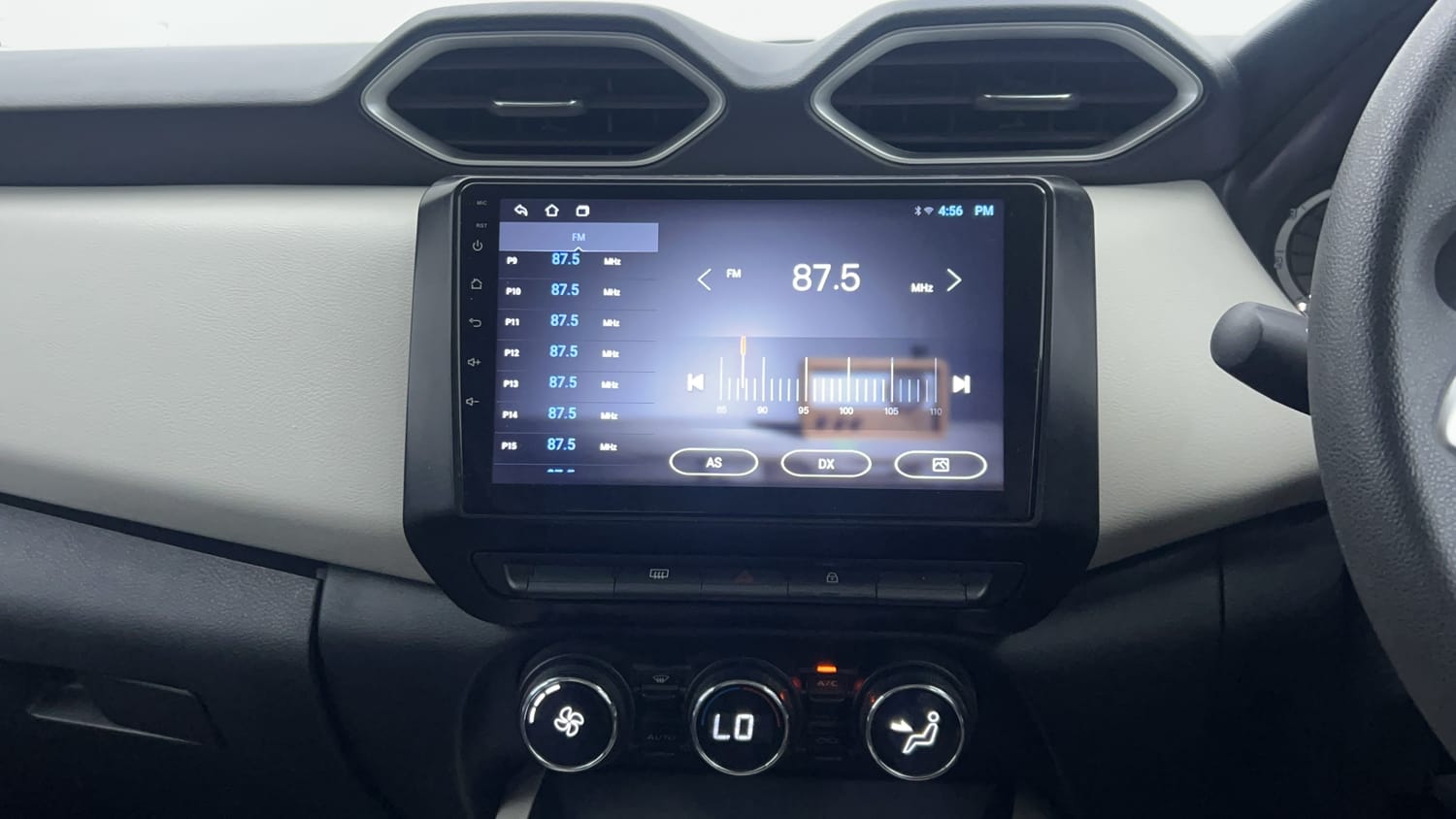 Used 2021 Nissan Magnite XL Turbo CVT Petrol Automatic interior MUSIC SYSTEM & AC CONTROL VIEW