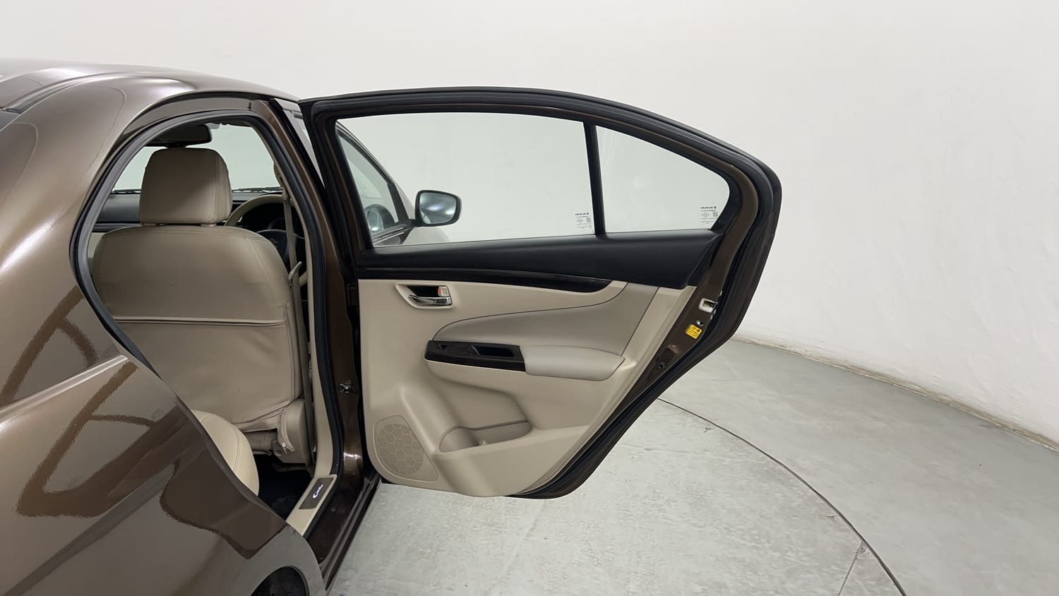 Used 2017 Maruti Suzuki Ciaz ZXi  AT Petrol Automatic interior RIGHT REAR DOOR OPEN VIEW