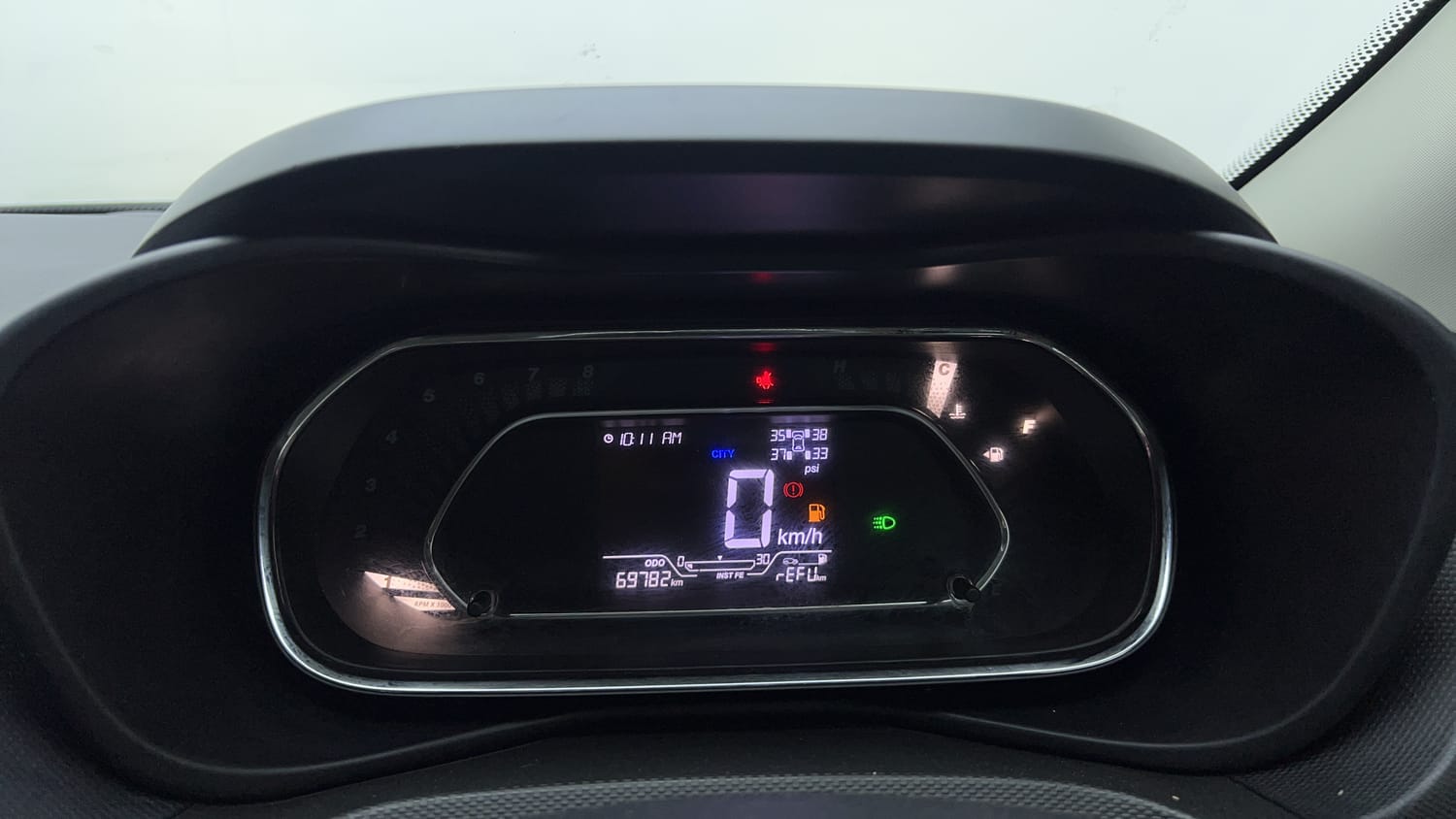 Used 2022 Tata Nexon XZ Plus Diesel (S) Diesel Manual interior CLUSTERMETER VIEW
