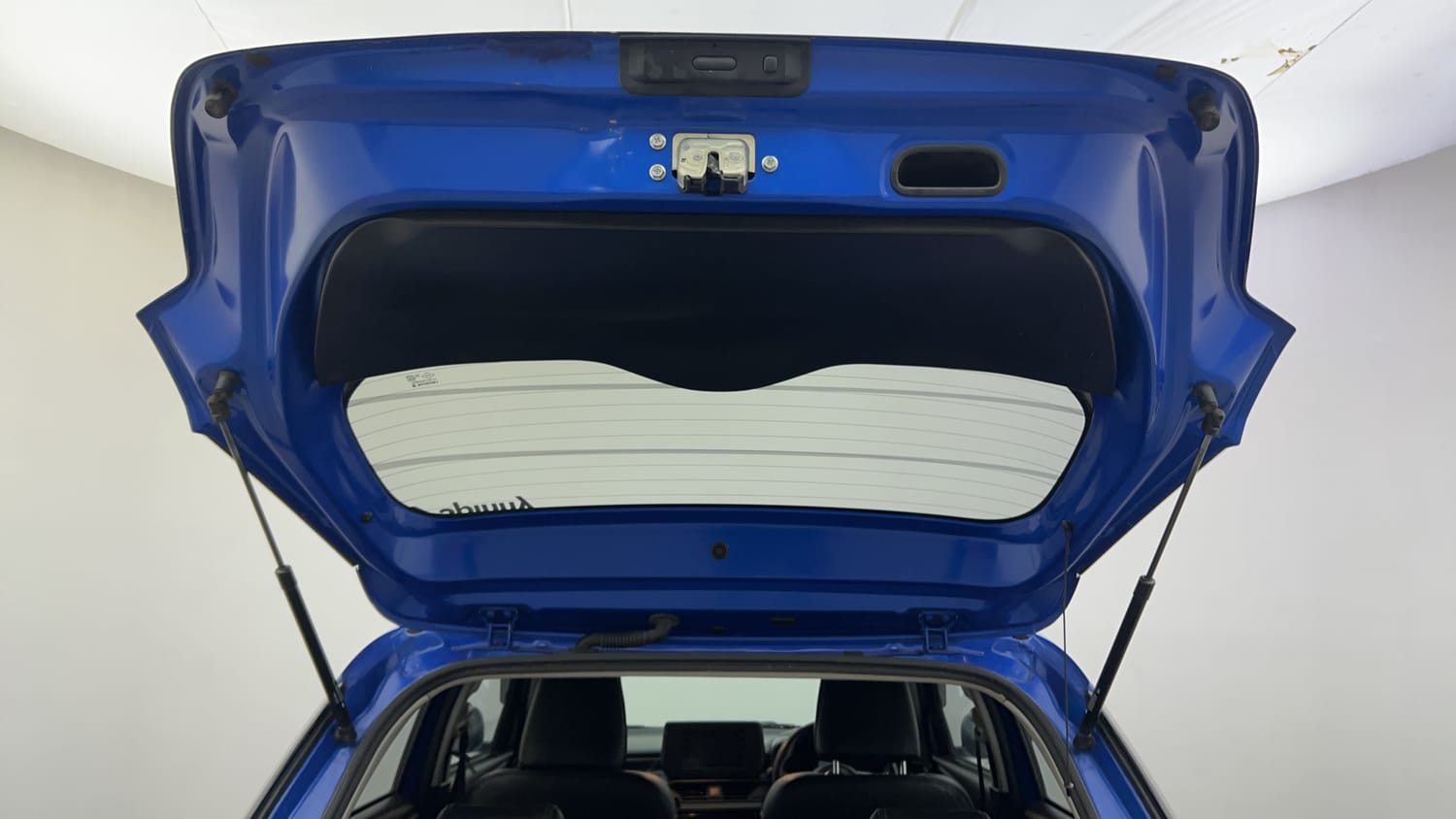 Used 2024 Maruti Suzuki Swift VXi (O) Petrol Manual interior DICKY DOOR OPEN VIEW