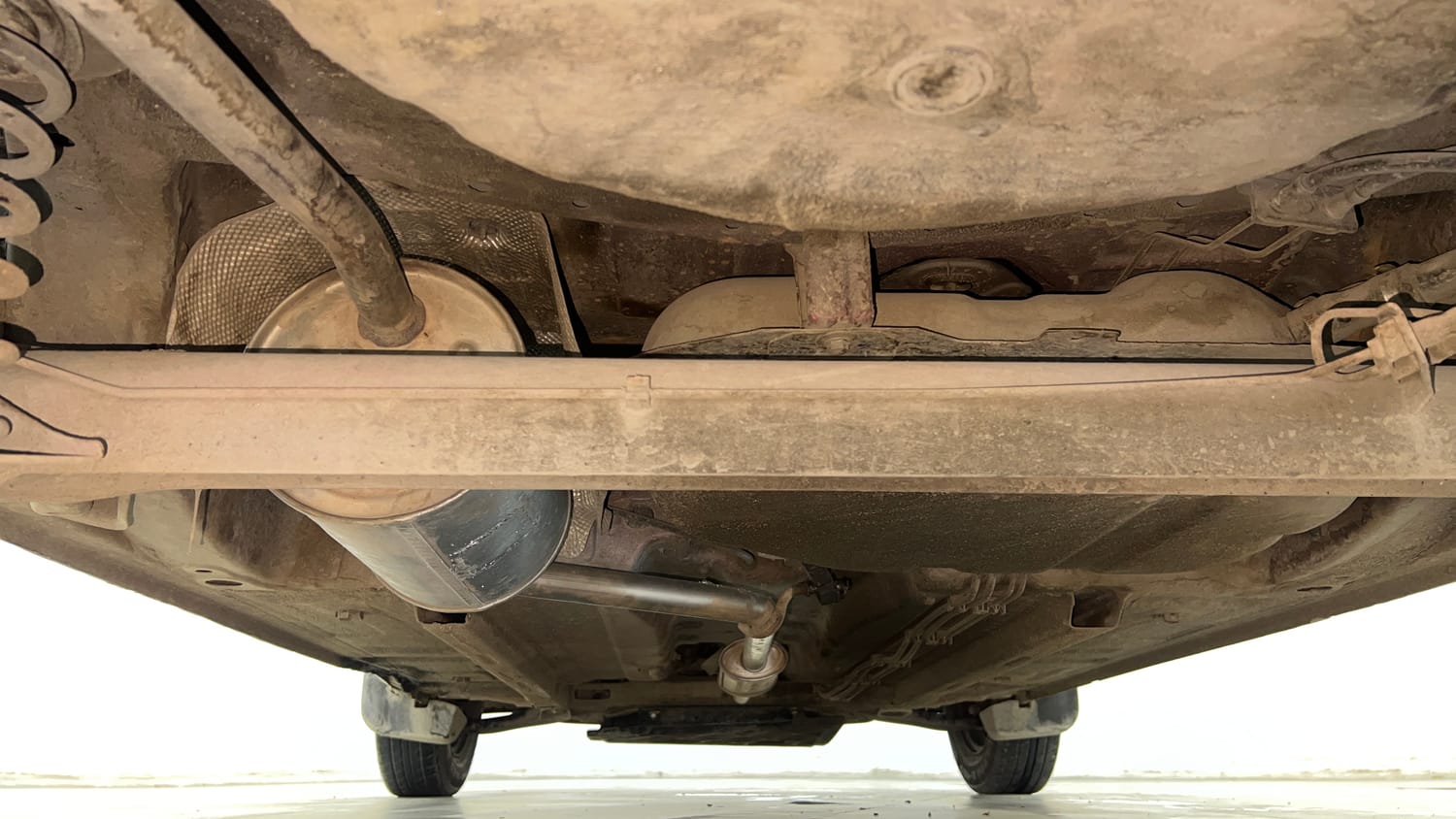 Used 2017 Datsun Redi-GO T (O) Petrol Manual extra REAR UNDERBODY VIEW (TAKEN FROM REAR)
