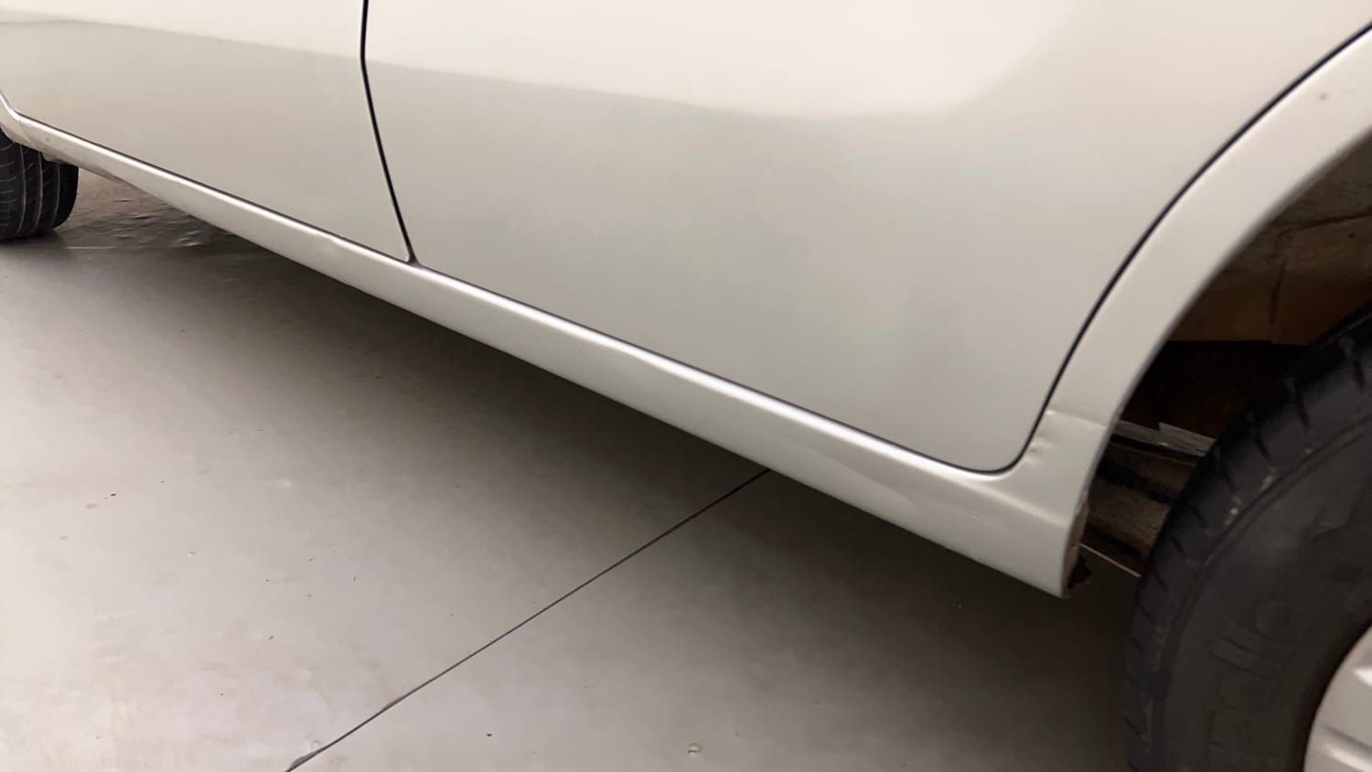 Used 2013 Maruti Suzuki Wagon R 1.0 VXi Petrol Manual dents MINOR DENT