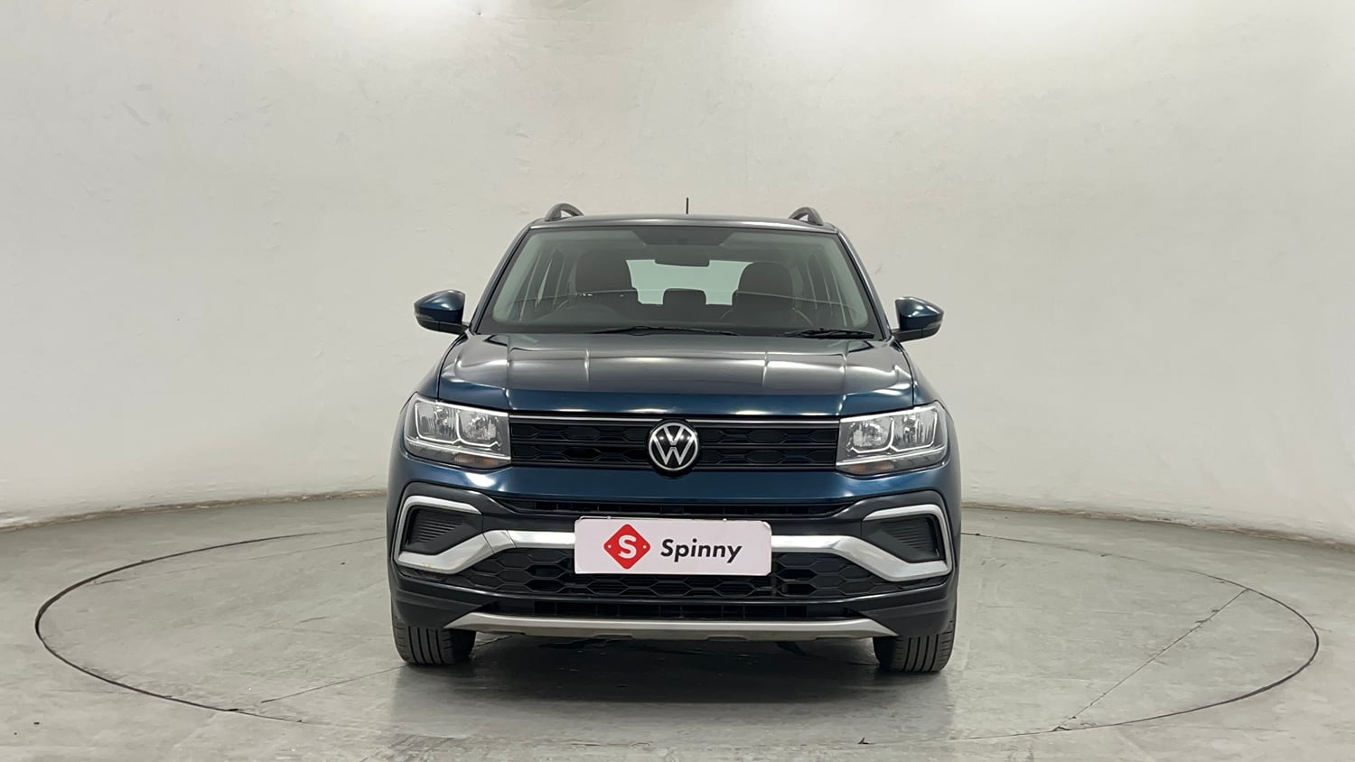 Used 2024 Volkswagen Taigun Comfortline 1.0 TSI MT Petrol Manual exterior FRONT VIEW