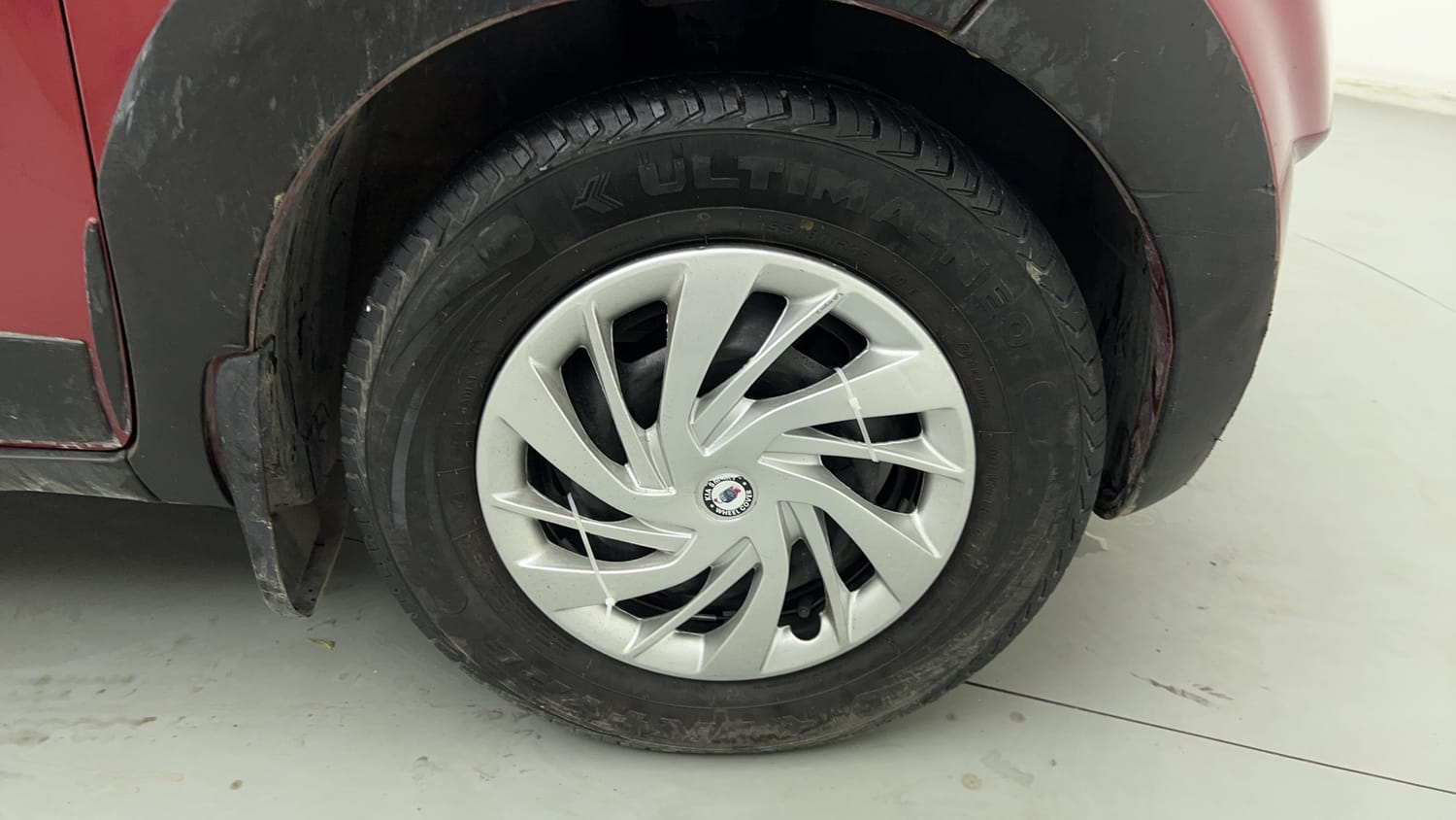 Used 2017 Datsun Redi-GO T (O) Petrol Manual tyres RIGHT FRONT TYRE RIM VIEW