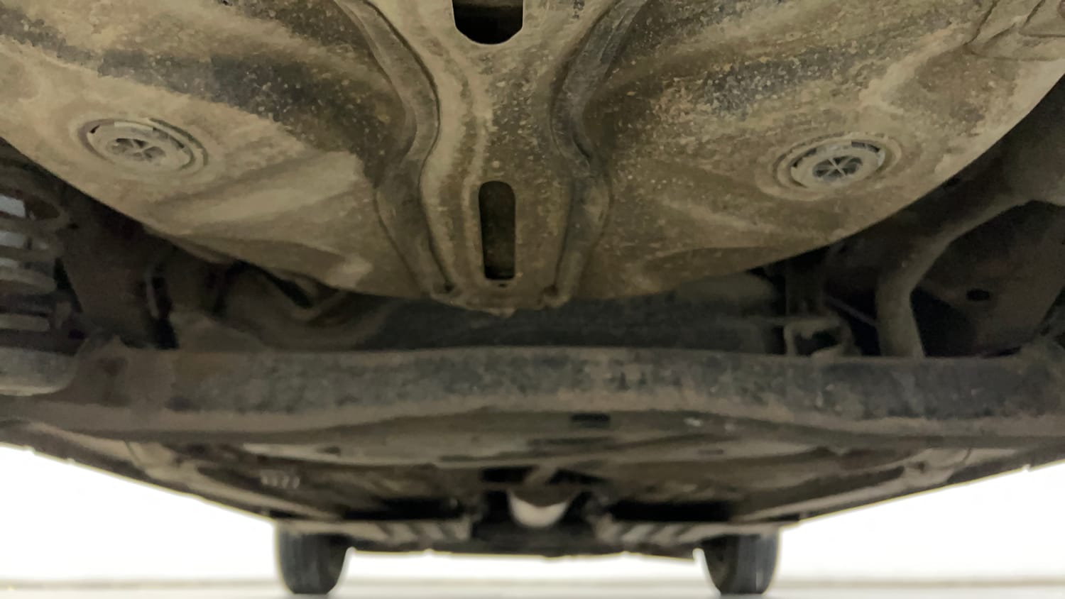 Used 2024 Maruti Suzuki Swift VXi (O) Petrol Manual extra REAR UNDERBODY VIEW (TAKEN FROM REAR)