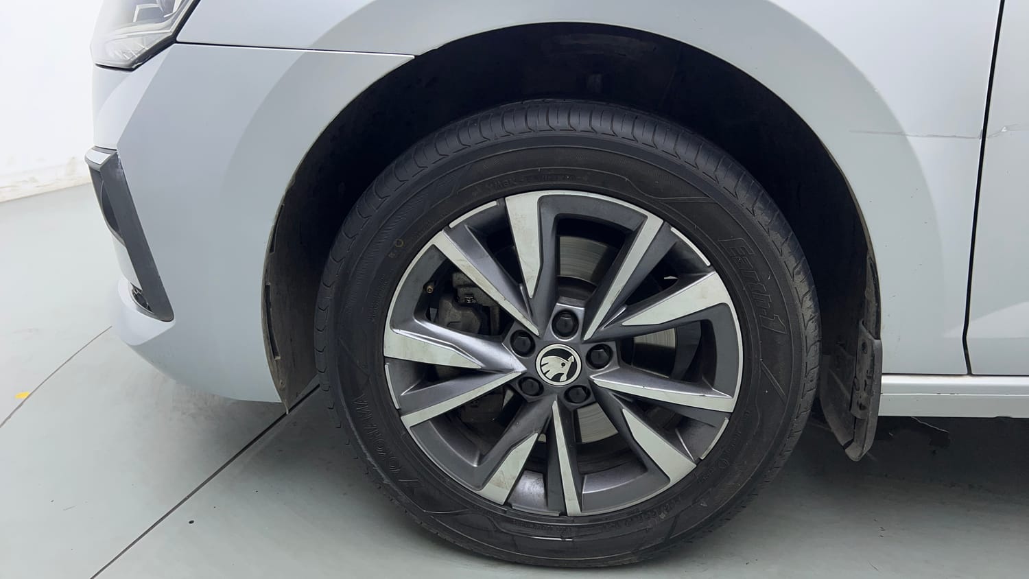2022 Skoda Slavia Style 1.5L TSI MT-34