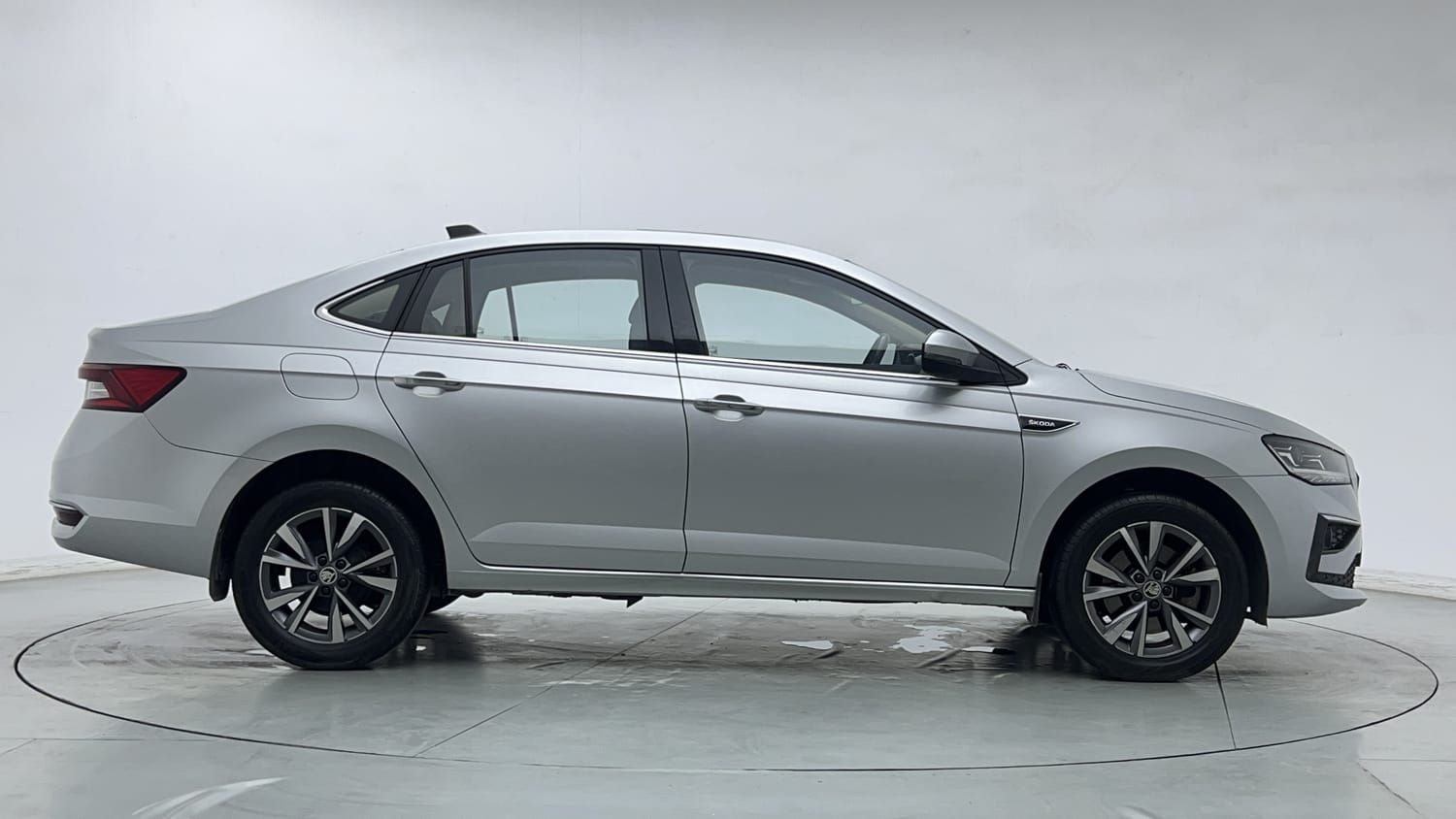 2022 Skoda Slavia Style 1.5L TSI MT-5