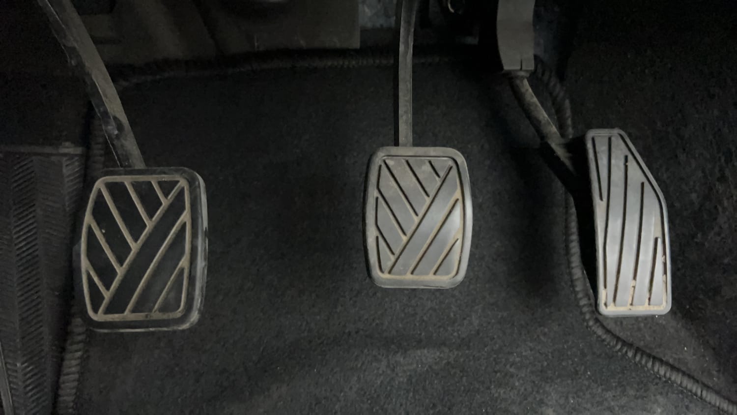 Used 2024 Maruti Suzuki Swift VXi (O) Petrol Manual interior PEDALS VIEW