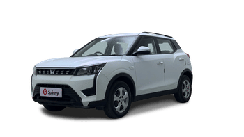 Used 2024 Mahindra XUV 300 W6 1.2 Petrol Petrol Manual Image