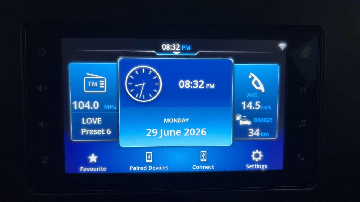 Used 2024 Maruti Suzuki Swift VXi (O) Petrol Manual top_features Integrated (in-dash) music system