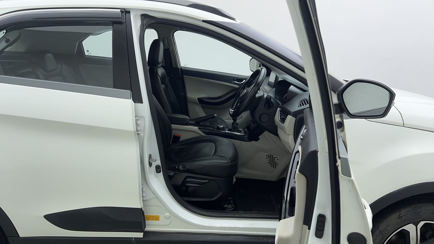 Used 2022 Tata Nexon XZ Plus Diesel (S) Diesel Manual interior RIGHT SIDE FRONT DOOR CABIN VIEW