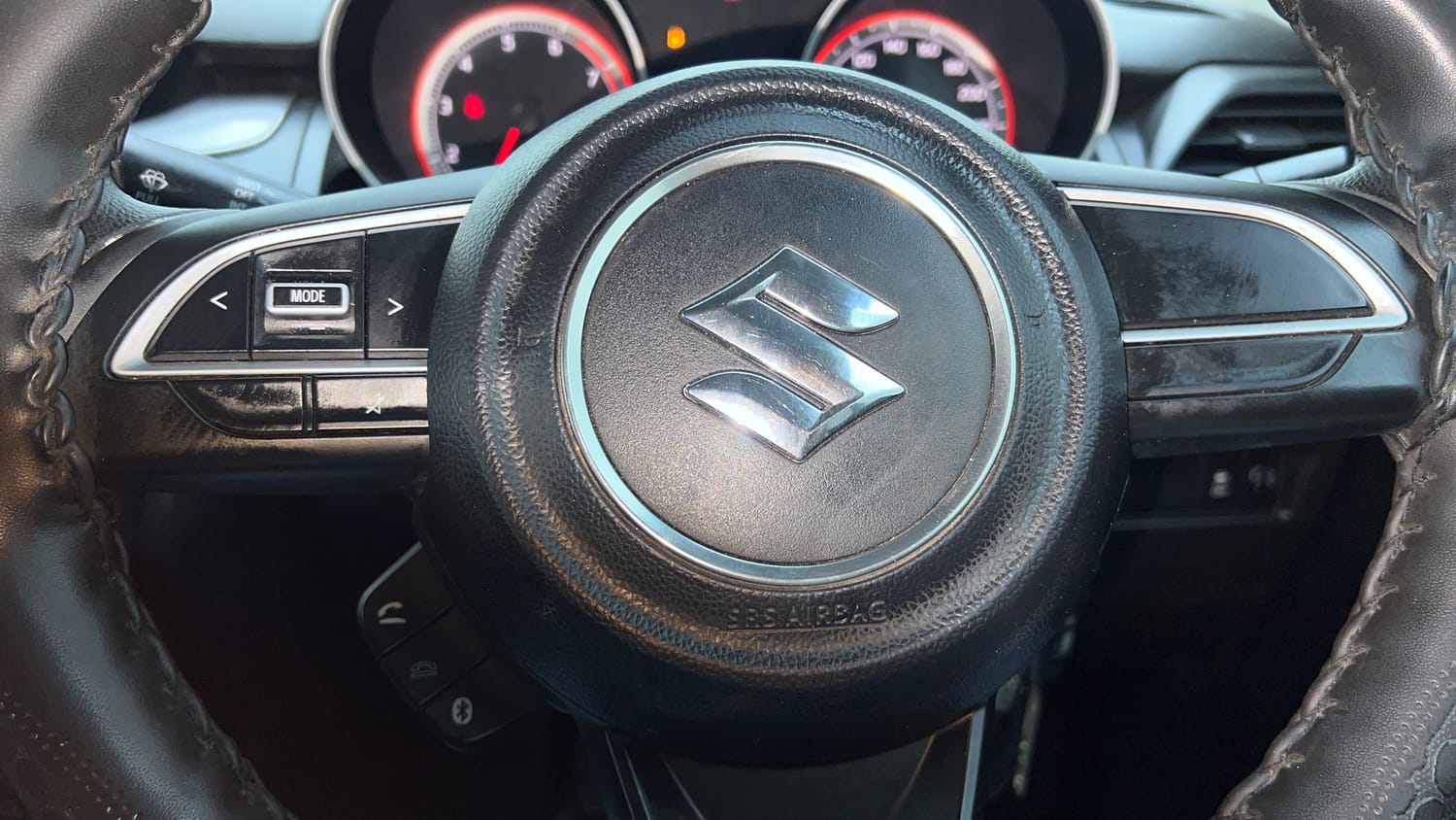 Used 2023 Maruti Suzuki Swift VXi Petrol Manual top_features Steering mounted controls