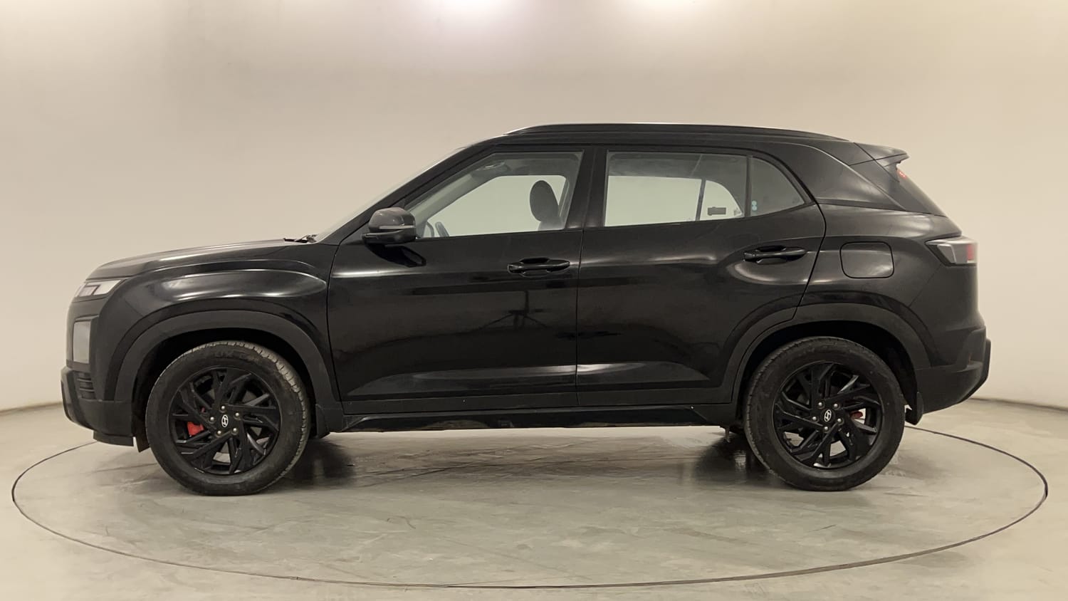 Used 2025 Hyundai Creta 1.5 MPi Petrol IVT SX(O) Knight Edition Petrol Automatic exterior LEFT SIDE VIEW