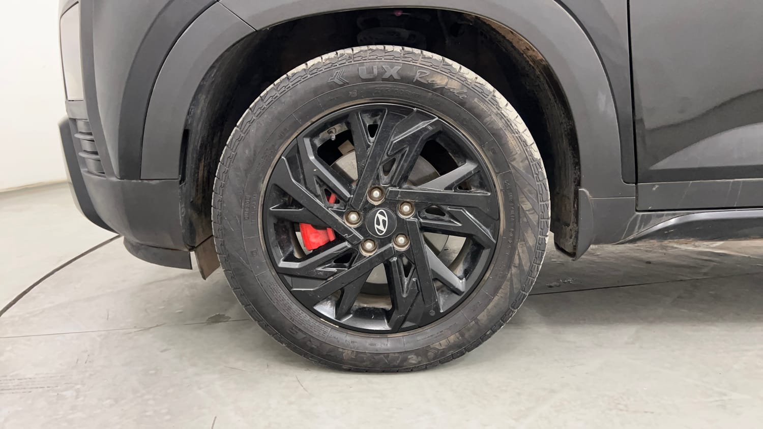 Used 2025 Hyundai Creta 1.5 MPi Petrol IVT SX(O) Knight Edition Petrol Automatic tyres LEFT FRONT TYRE RIM VIEW