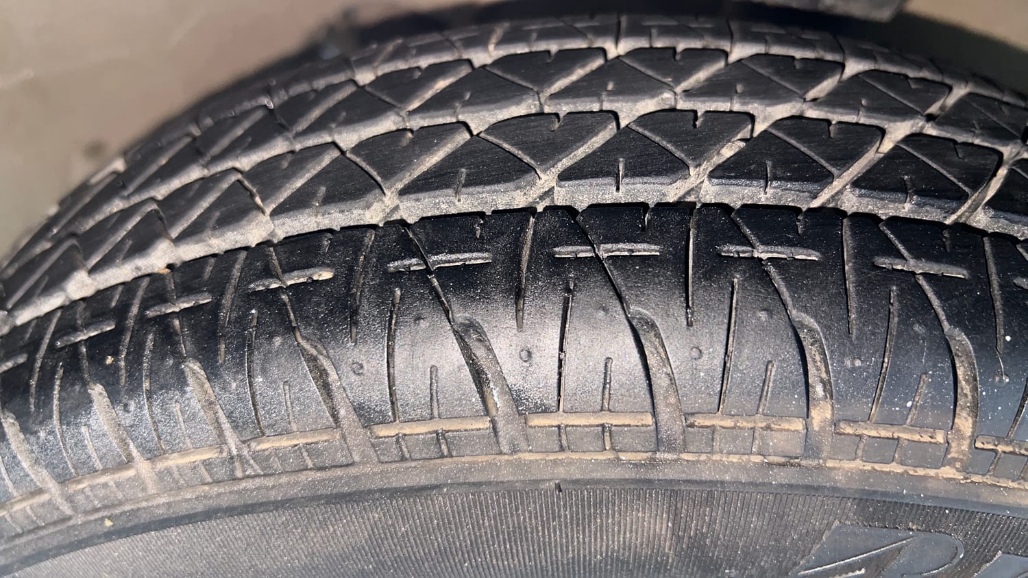 Used 2019 Maruti Suzuki Alto 800 LXi Petrol Manual tyres RIGHT FRONT TYRE TREAD VIEW