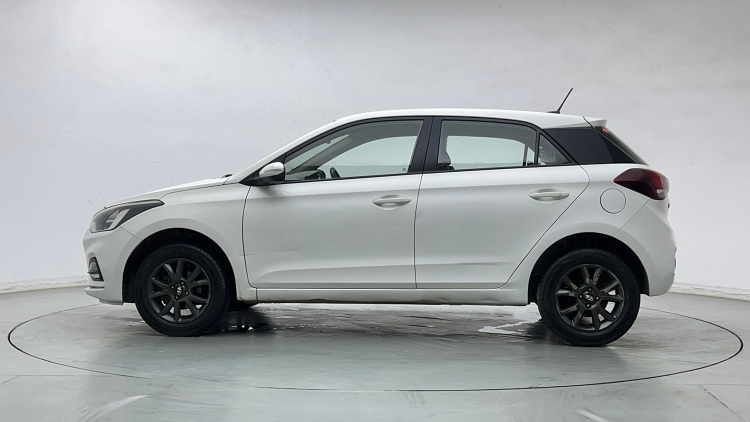 Used 2019 Hyundai Elite i20 Asta 1.2 Petrol Manual exterior LEFT SIDE VIEW