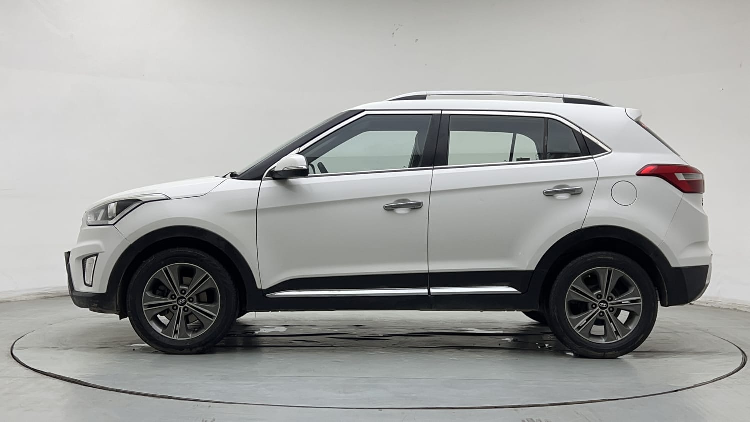 Used 2017 Hyundai Creta 1.6 SX Plus AT Petrol Petrol Automatic exterior LEFT SIDE VIEW