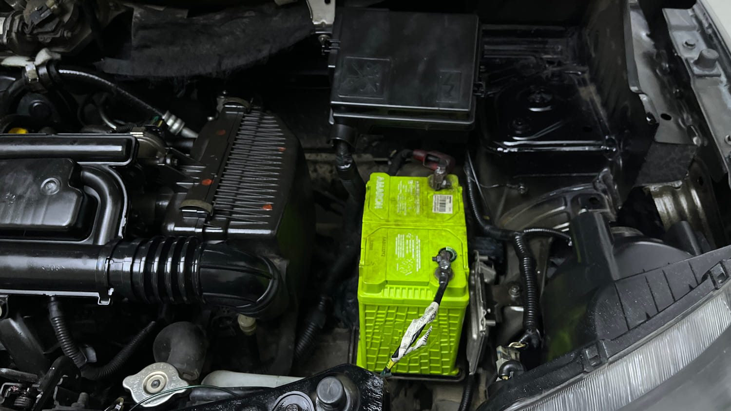 Used 2016 Renault Kwid RXT Petrol Manual engine ENGINE LEFT SIDE VIEW