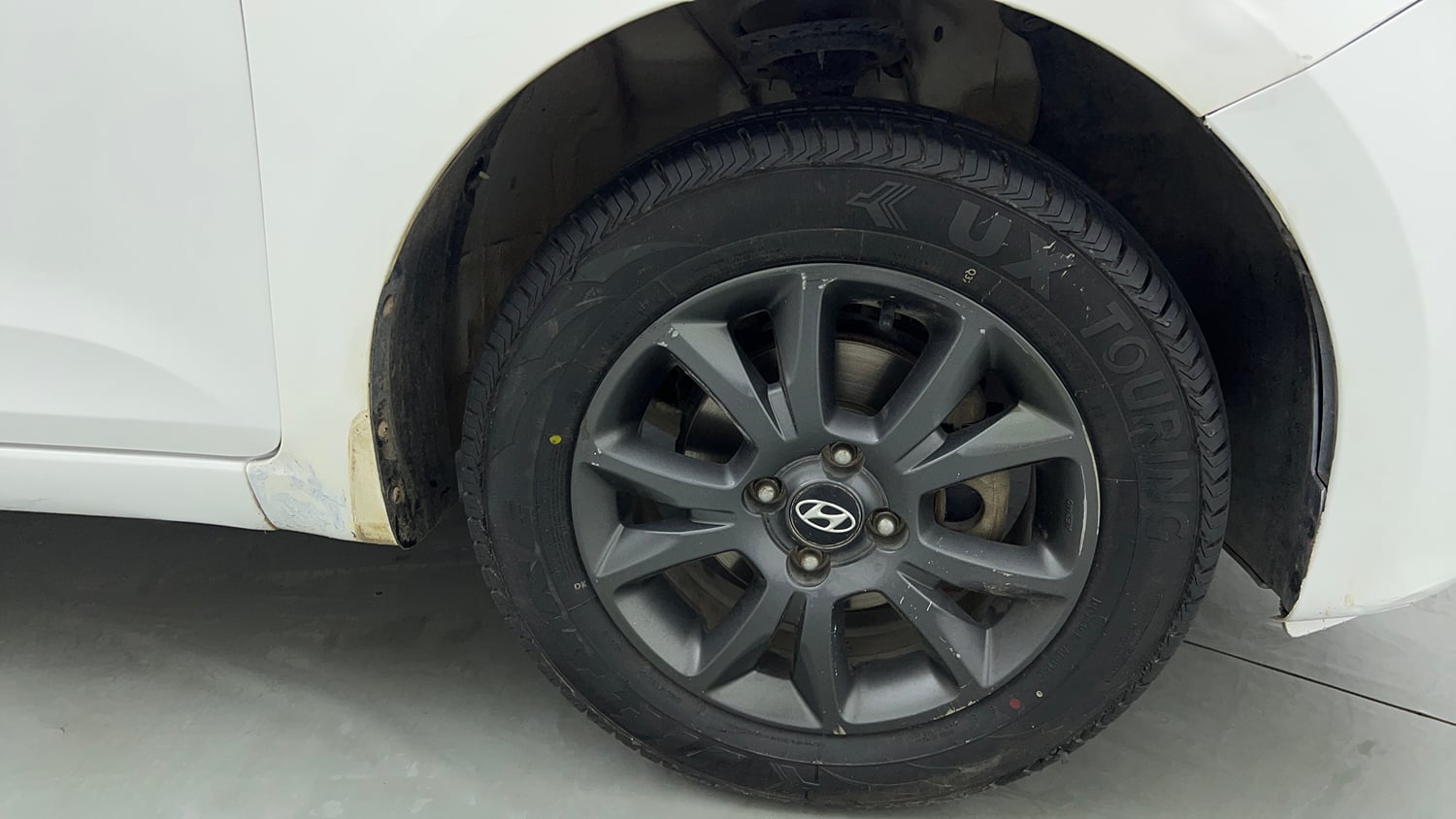 Used 2019 Hyundai Elite i20 Asta 1.2 Petrol Manual tyres RIGHT FRONT TYRE RIM VIEW