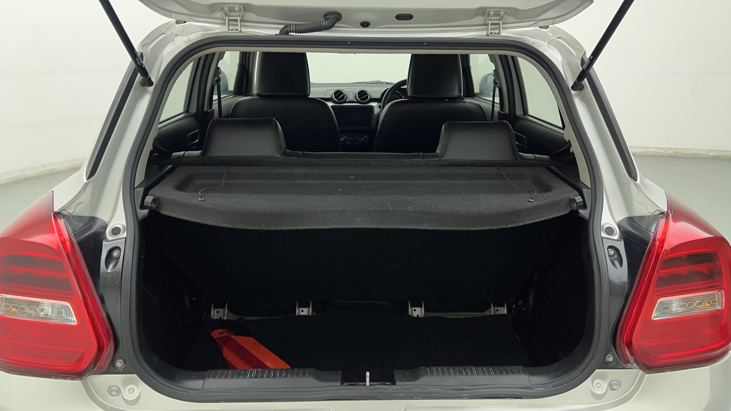 Used 2023 Maruti Suzuki Swift VXi Petrol Manual interior DICKY INSIDE VIEW