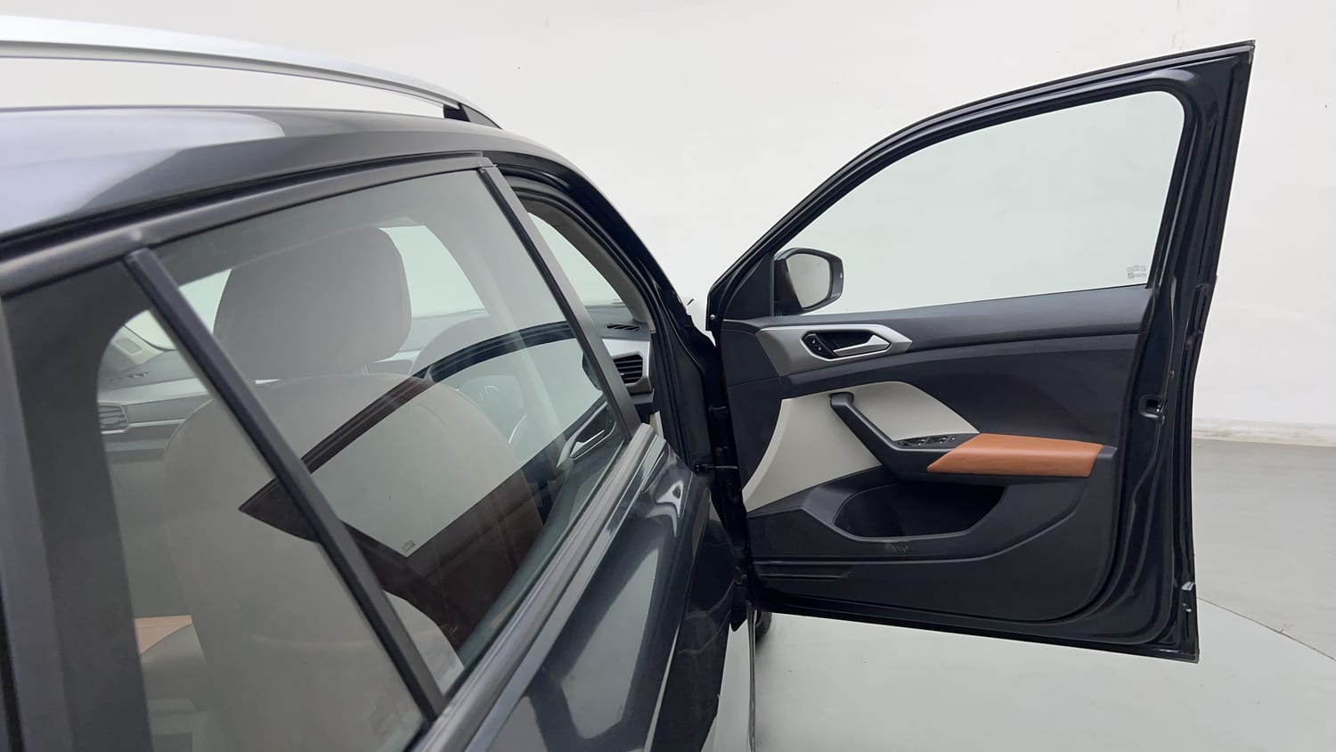 2021 Volkswagen Taigun Highline 1.0 TSI AT-19