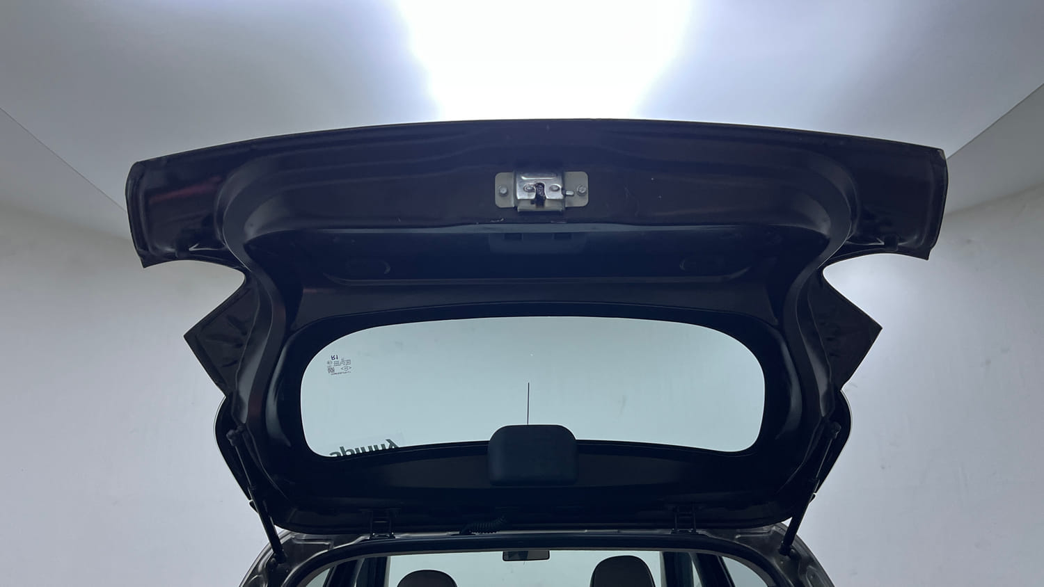 Used 2016 Renault Kwid RXT Petrol Manual interior DICKY DOOR OPEN VIEW