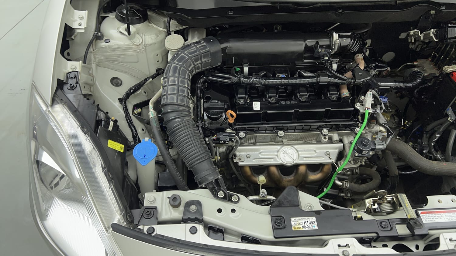Used 2023 Maruti Suzuki Swift VXi Petrol Manual engine ENGINE RIGHT SIDE VIEW
