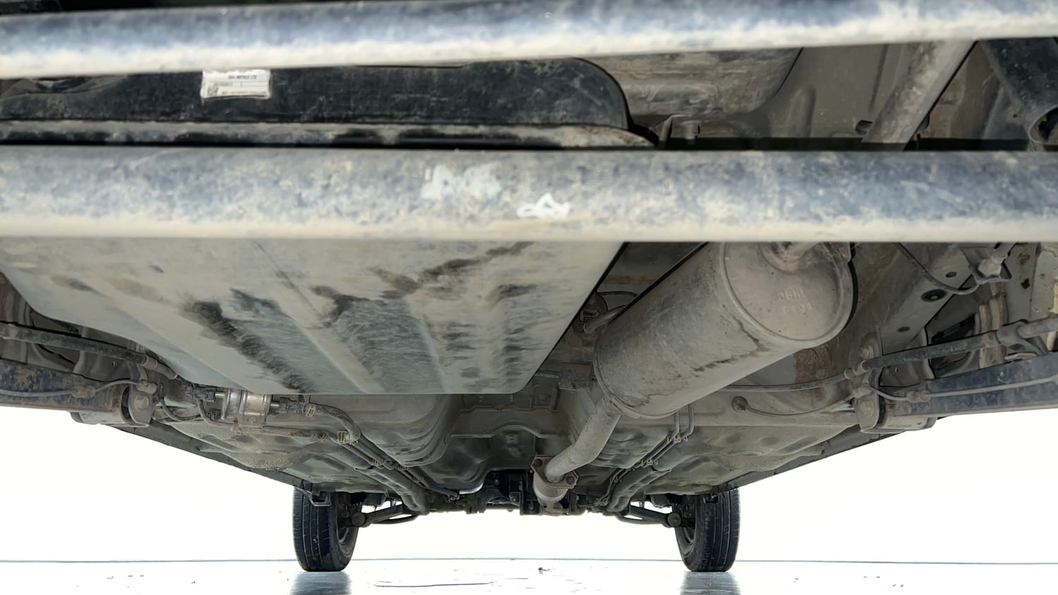Used 2022 Maruti Suzuki Alto 800 LXi (O) Petrol Manual extra REAR UNDERBODY VIEW (TAKEN FROM REAR)