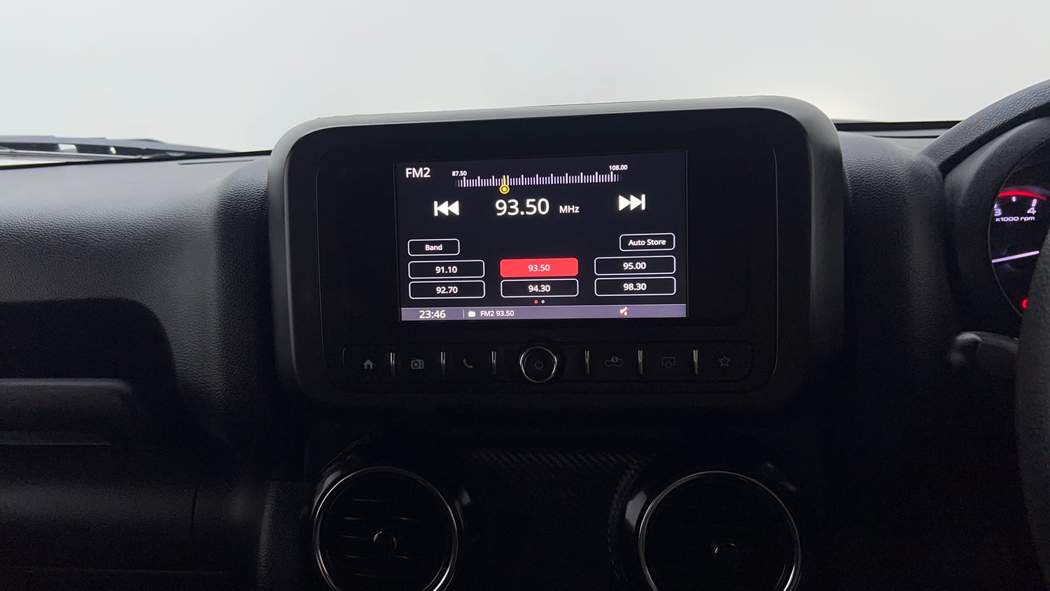 Used 2022 mahindra Thar LX Hard Top Petrol AT 4WD Petrol Automatic top_features Integrated (in-dash) music system
