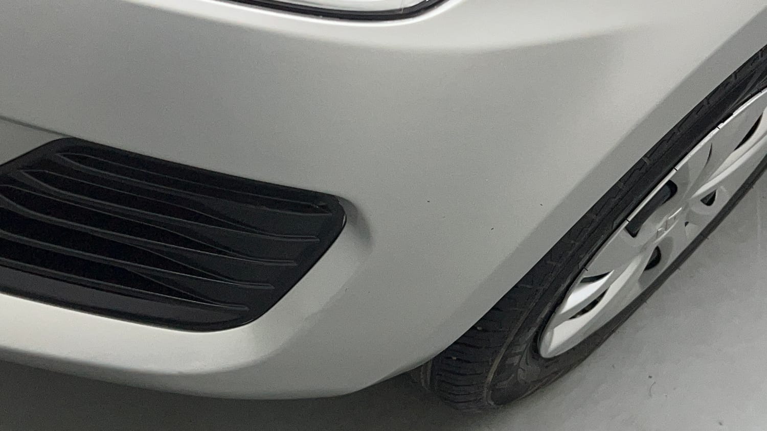 Used 2023 Maruti Suzuki Swift VXi Petrol Manual dents MINOR SCRATCH