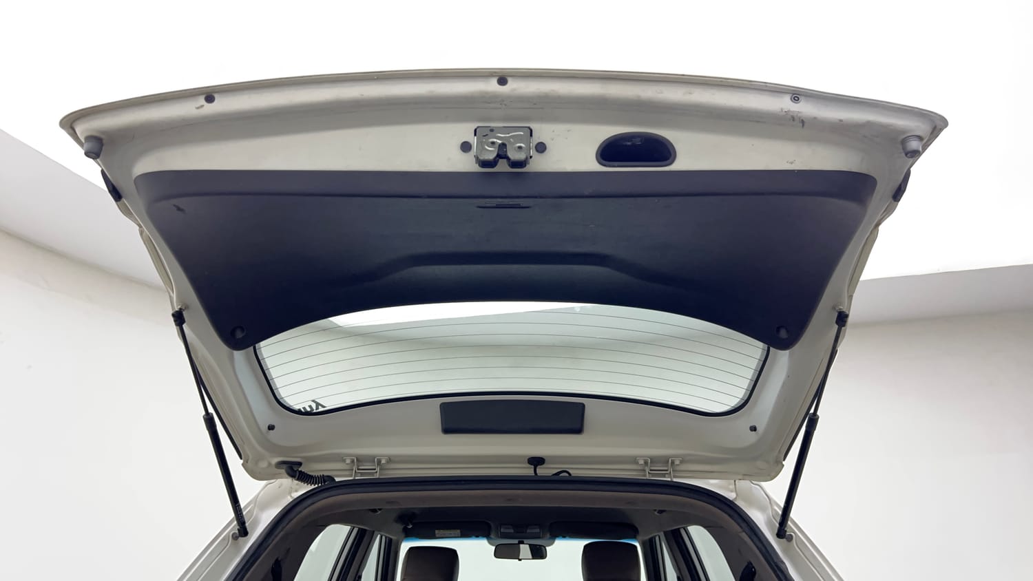 Used 2017 Hyundai Creta 1.6 SX Plus AT Petrol Petrol Automatic interior DICKY DOOR OPEN VIEW