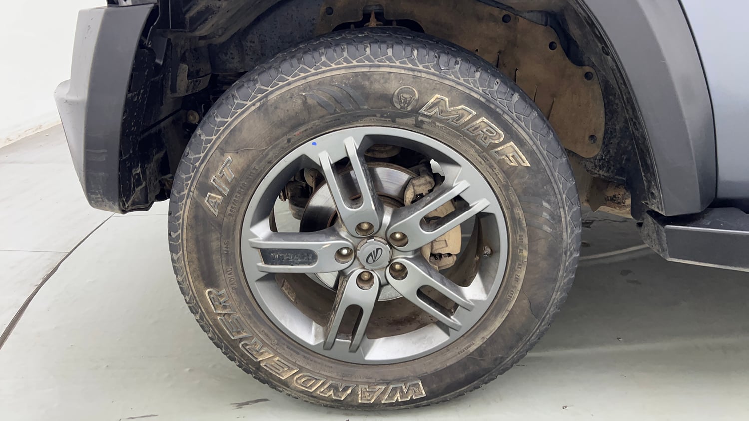Used 2022 mahindra Thar LX Hard Top Petrol AT 4WD Petrol Automatic tyres LEFT FRONT TYRE RIM VIEW