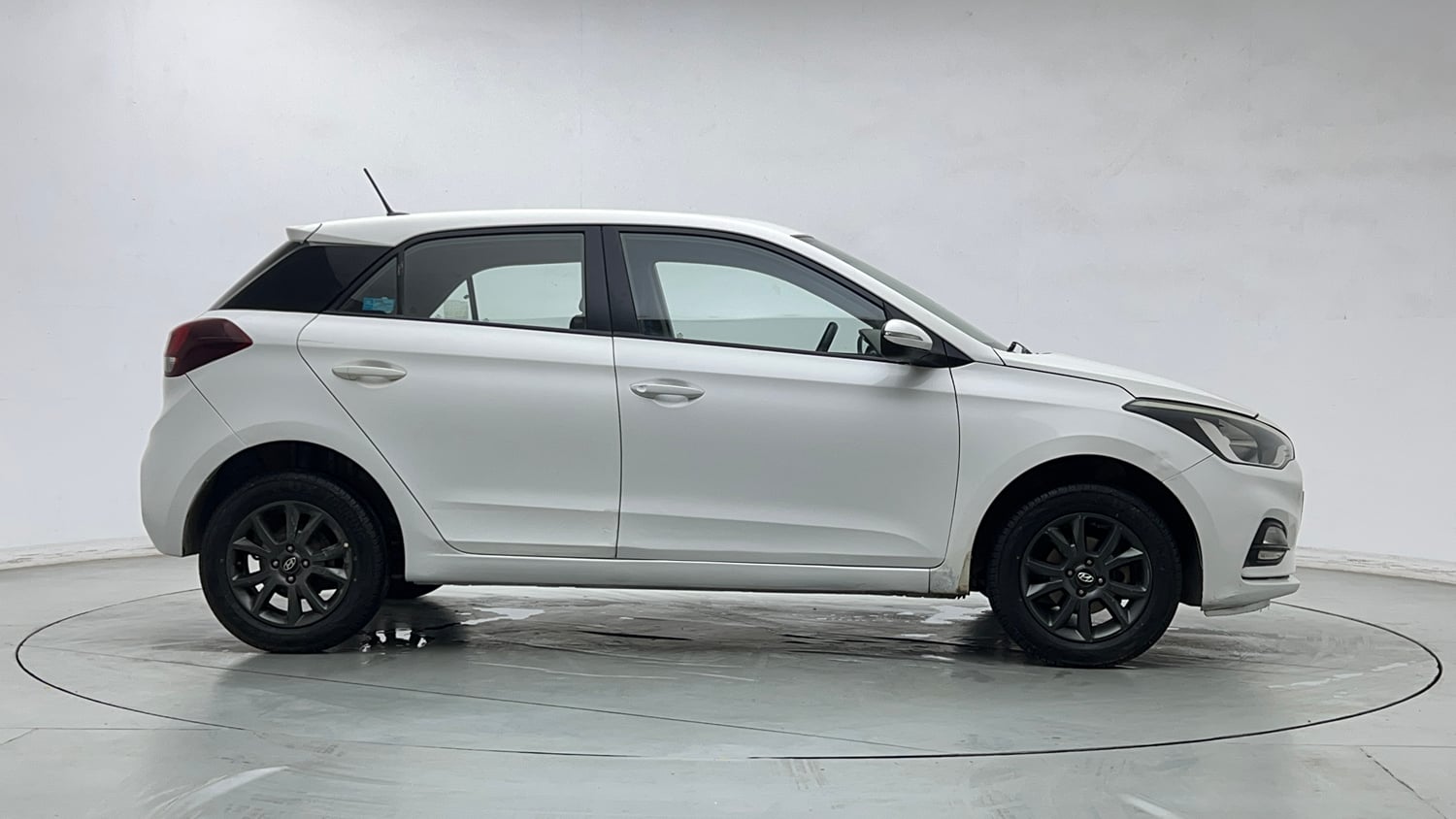 Used 2019 Hyundai Elite i20 Asta 1.2 Petrol Manual exterior RIGHT SIDE VIEW