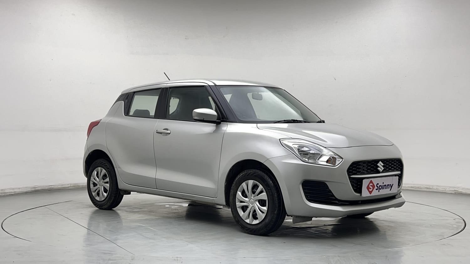 Used 2023 Maruti Suzuki Swift VXi Petrol Manual exterior RIGHT FRONT CORNER VIEW