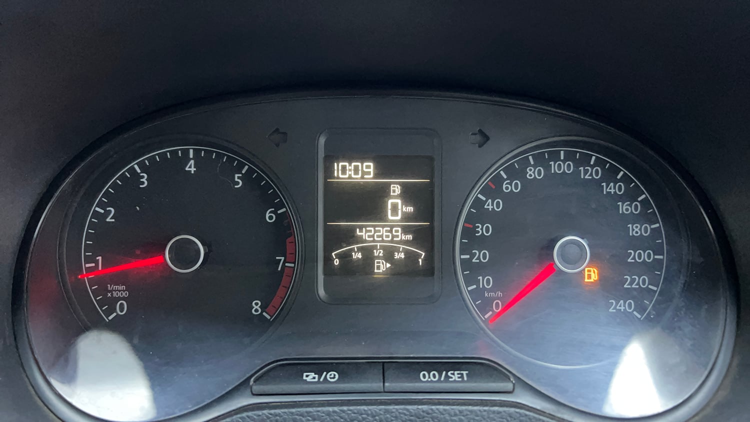 Used 2016 Volkswagen Polo Highline1.2L (P) Petrol Manual interior CLUSTERMETER VIEW