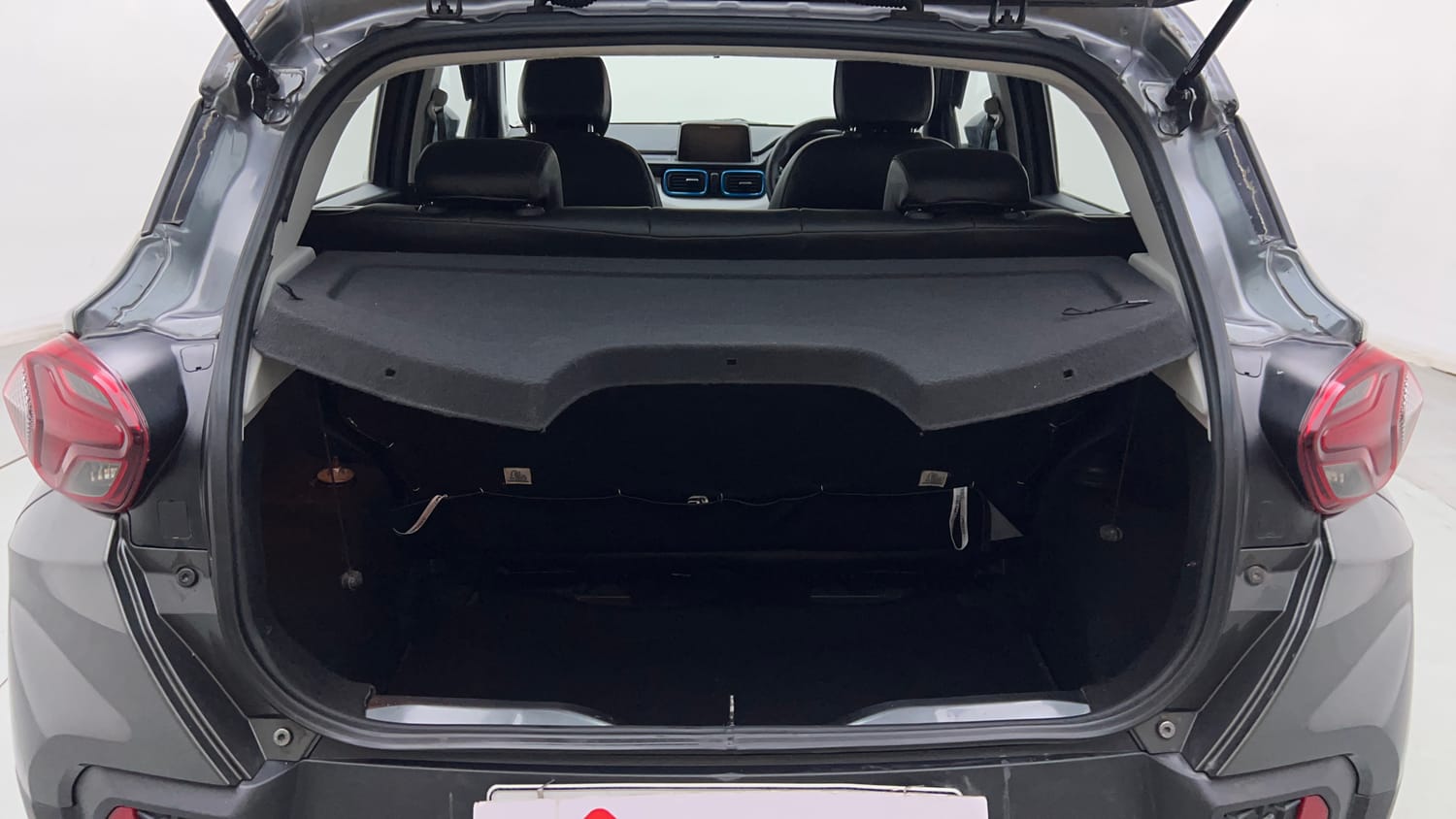 Used 2022 Tata Punch Creative Dual Tone Petrol Manual interior DICKY INSIDE VIEW