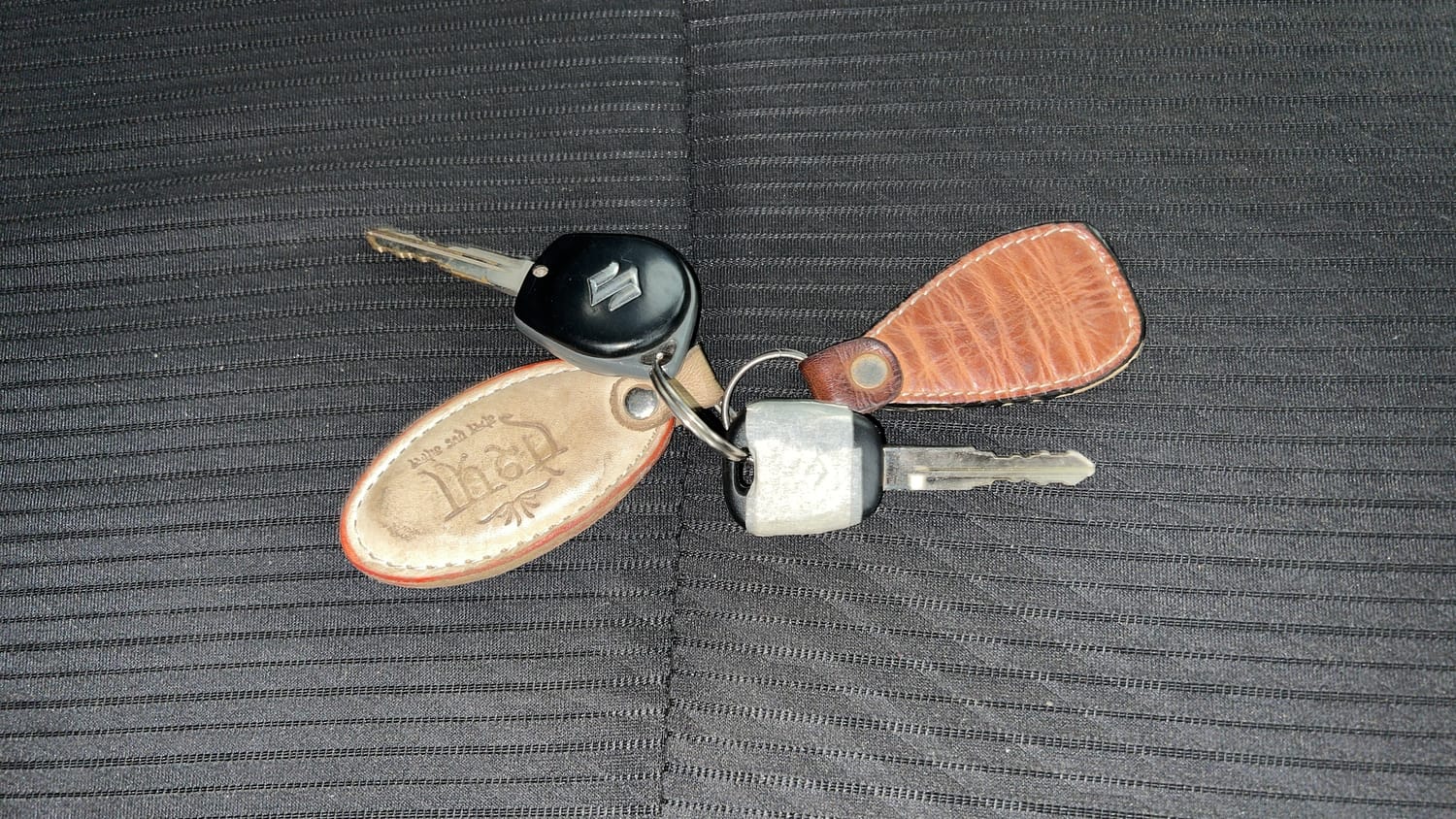 Used 2015 Maruti Suzuki Swift VXi Petrol Manual extra CAR KEY VIEW